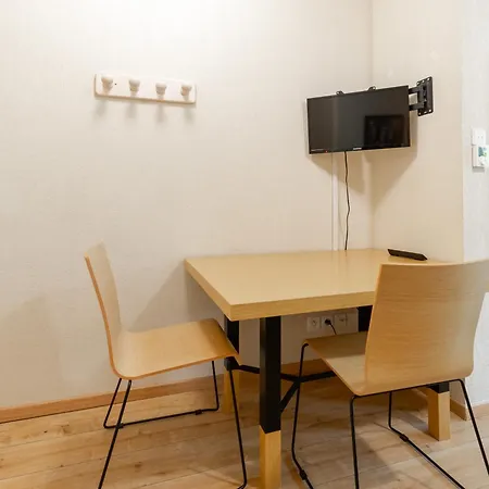 Les D Ax N 010 - 2p4 Appartement